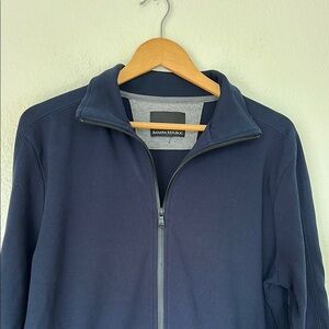 Banana Republic Men's Navy Sweater